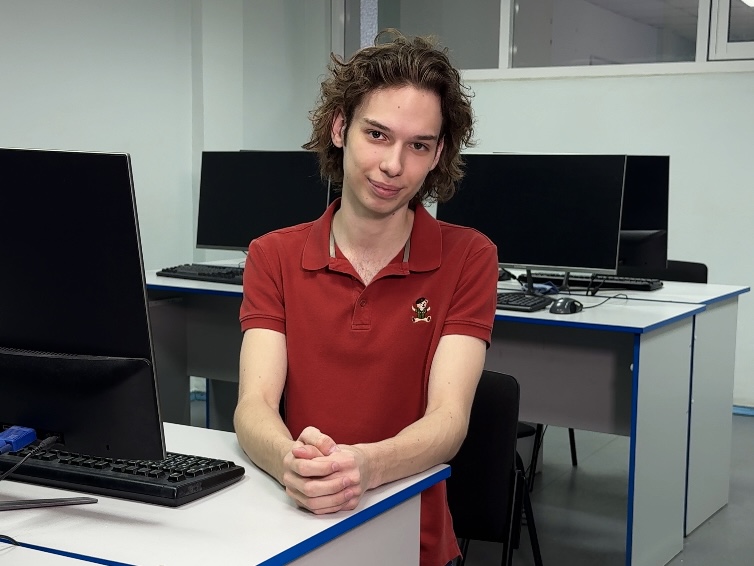 Разработка компьютерных игр и приложений с виртуальной и дополненной реальностью (VR/AR)