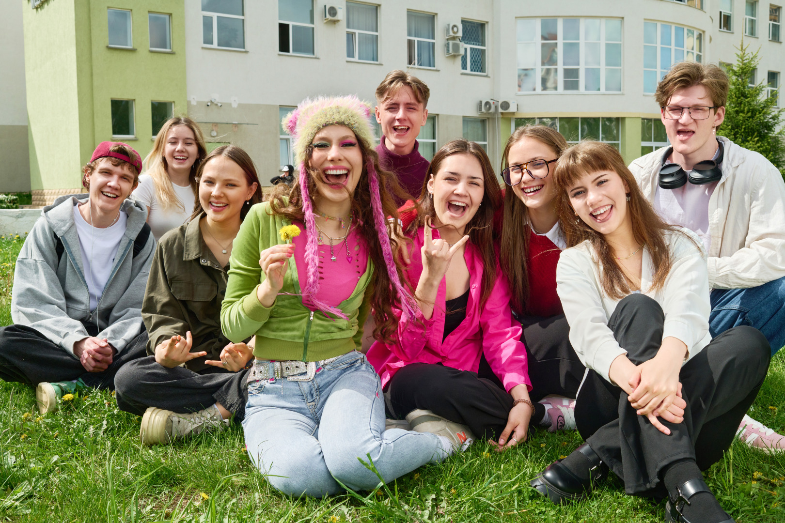 Кто мы и чему учим