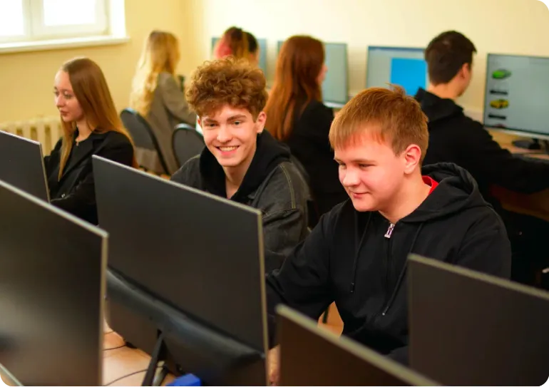 Лаборатория разработки веб- и мобильных приложений