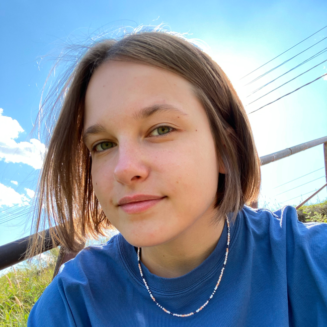 Суслина Люба