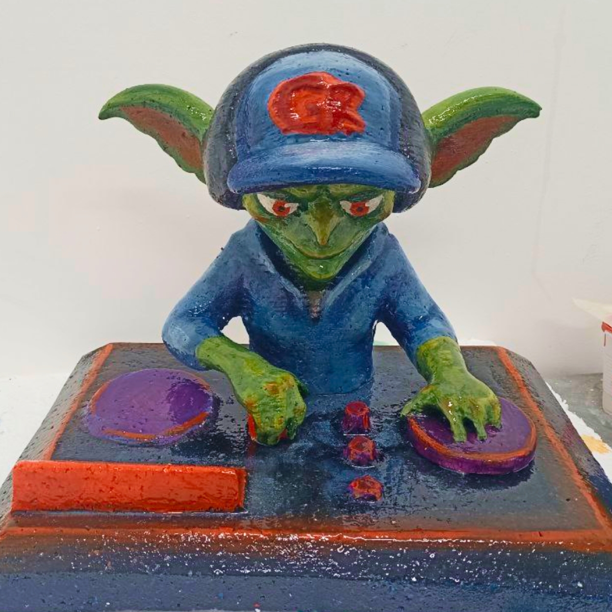 Освоить работу на роботе-манипуляторе Kuka можно за недели