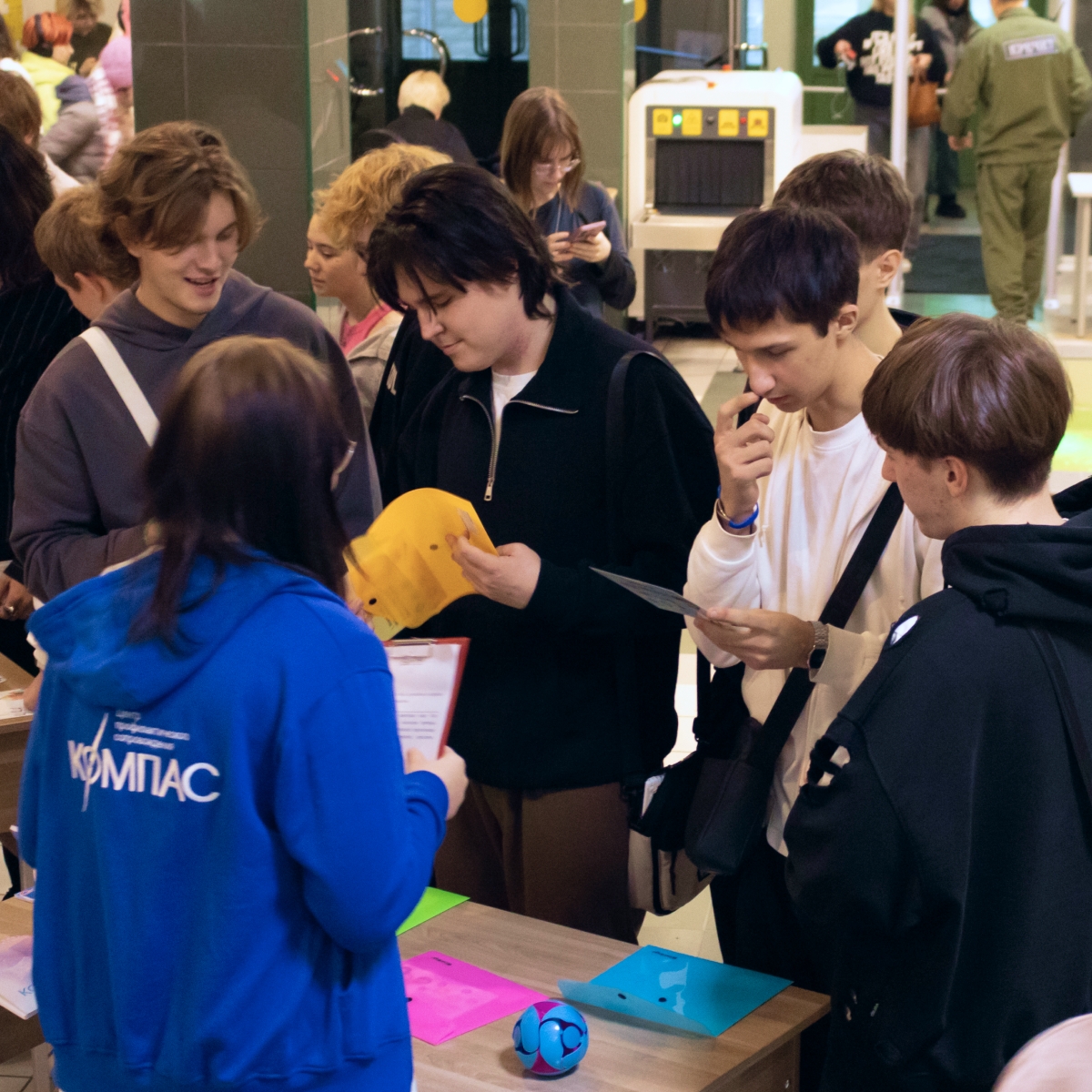 Студенты МИДиС провели квиз в день борьбы со СПИДом – живой, честный разговор о здоровье, ответственности и любви к себе