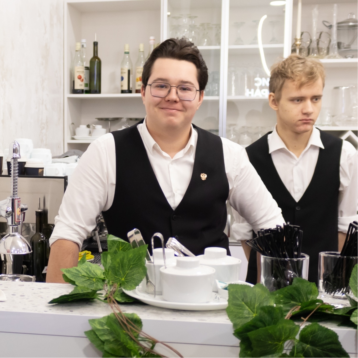 Блюда высокой кухни в учебном ресторане МИДиС