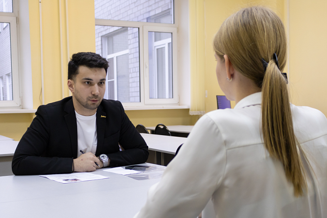 Интересно, сколько студентов будет работать в Radisson Blu Olympiyskiy Moscow летом-2026