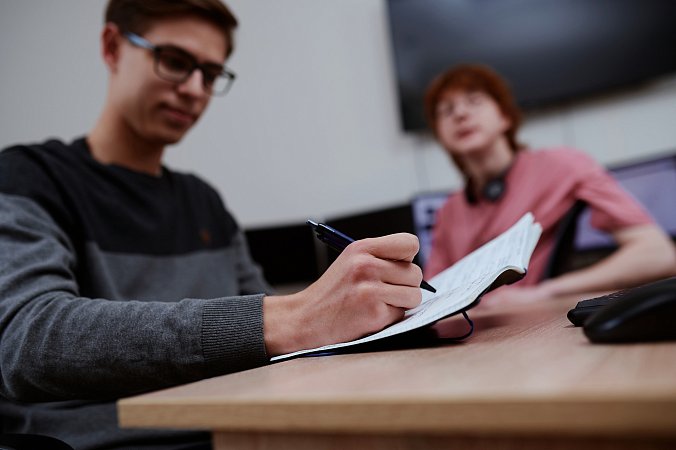 Горячая линия для студентов МИДиС! Если вам нужна помощь…