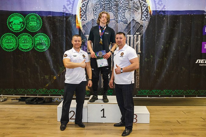 В МИДиС учатся сильные программисты! В прямом смысле этого слова!