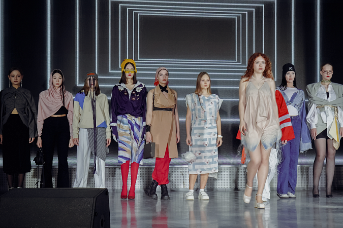 Насладимся модным показом студентов направления «Дизайн одежды»
