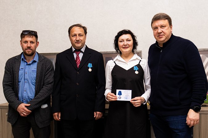 Педагогу МИДиС вручили медаль А.В. Суворова «За личный вклад в военно-патриотическую работу»