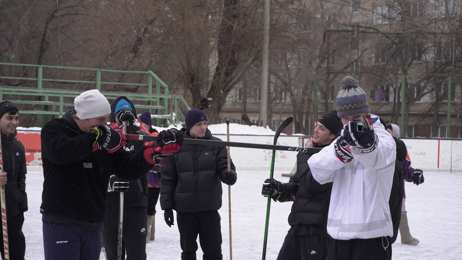 Поздравляем сборную МИДиС по хоккею в валенках со 2 местом на чемпионате!