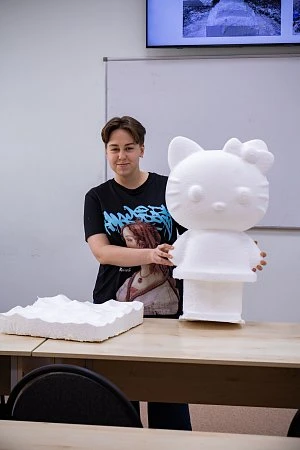 Студенты МИДиС создали 3D-модели для робота-манипулятора KUKA и вырезали на нём скульптуры по своему эскизу