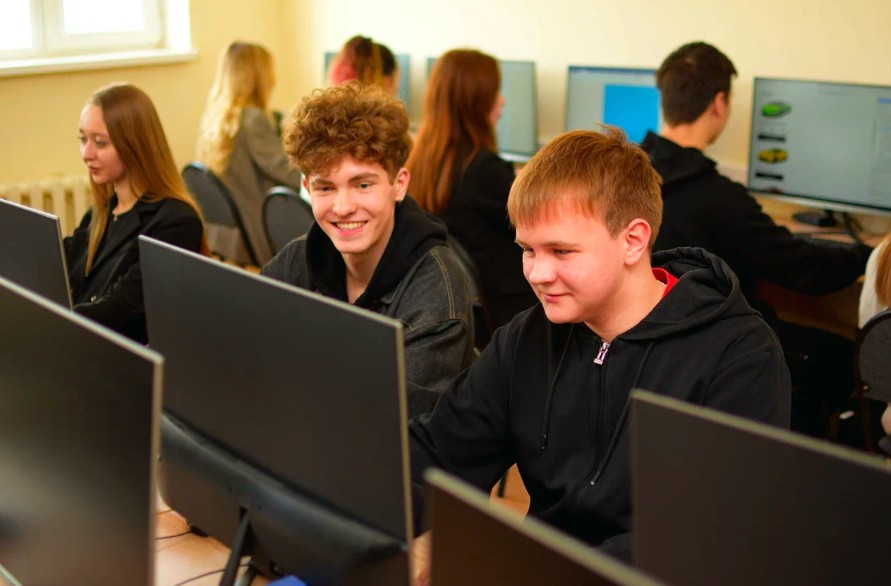 Лаборатория разработки веб - и мобильных приложений